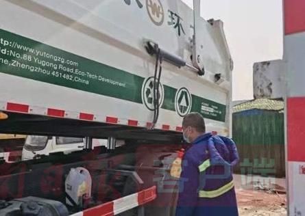 城市“美容師”：疫情不止，我們不散